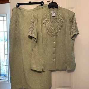 Draper & Damon “ vintage” two piece suit in soft green.